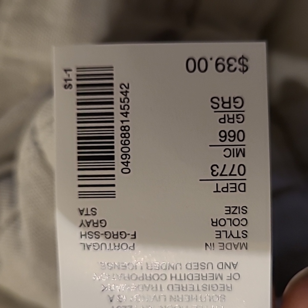 NWT Southern Living pair of quilted Grey standard textured pillow cases - Picture 13 of 13